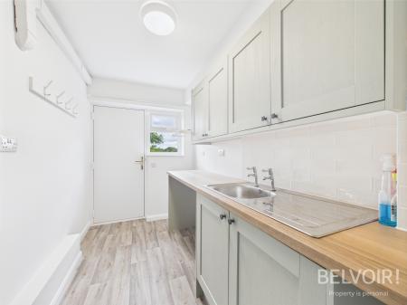 4 bedroom Detached house for sale in Great North Road, Newark, Sutton on Trent, NG23