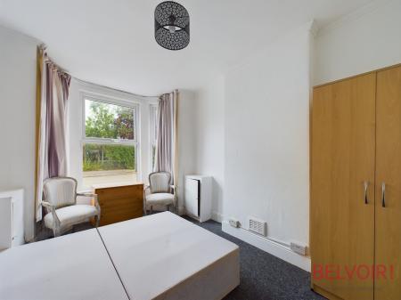 4 bedroom Semi-detached house for sale in Marlborough Street, Lenton, NG7