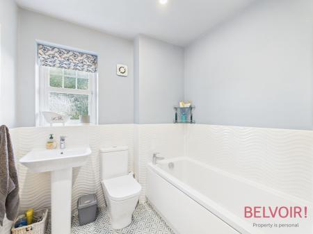 4 bedroom Detached house for sale in Nightingale Grove, South Normanton, DE55