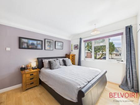 3 bedroom Semi-detached house for sale in Sandhurst Avenue, Mansfield, NG18