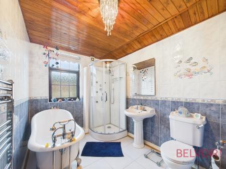 3 bedroom Semi-detached house for sale in Thorneywood Rise, Thorneywood, Nottingham, NG3