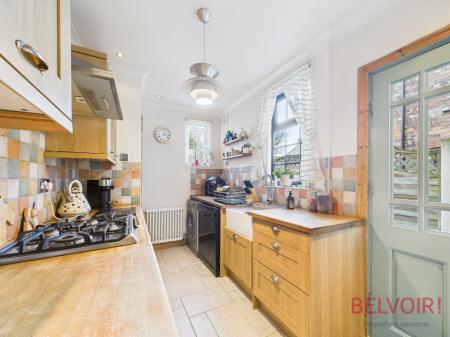 3 bedroom Semi-detached house for sale in Thorneywood Rise, Thorneywood, Nottingham, NG3