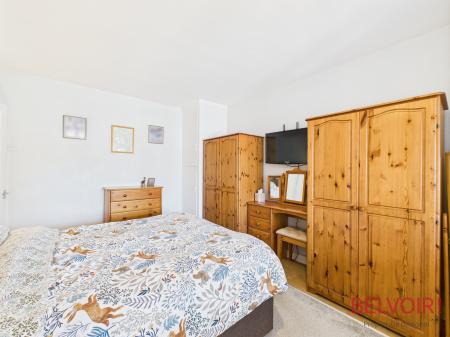 2 bedroom Semi-detached bungalow for sale in Wynndale Drive, Mansfield, NG18