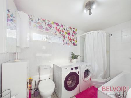 4 bedroom Detached house for sale in Lovell Close, Nottingham, NG6