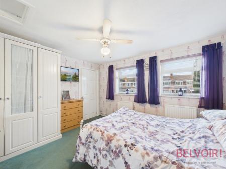 4 bedroom Detached house for sale in Lovell Close, Nottingham, NG6