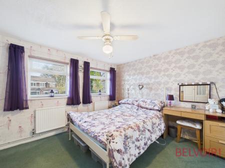 4 bedroom Detached house for sale in Lovell Close, Nottingham, NG6