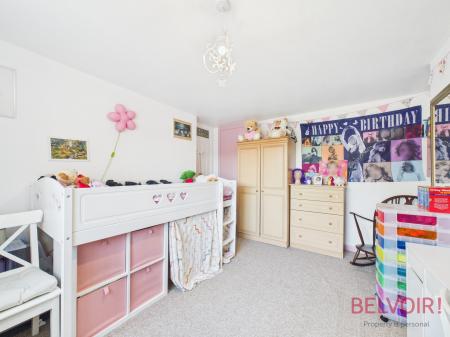 4 bedroom Detached house for sale in Lovell Close, Nottingham, NG6