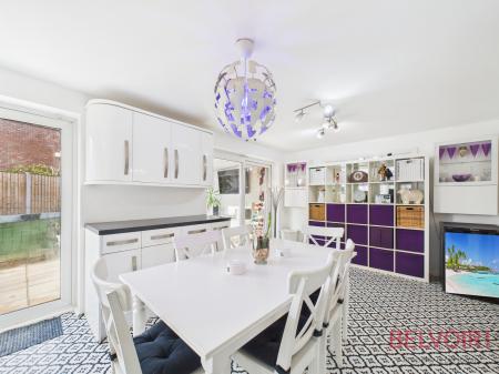 4 bedroom Detached house for sale in Lovell Close, Nottingham, NG6