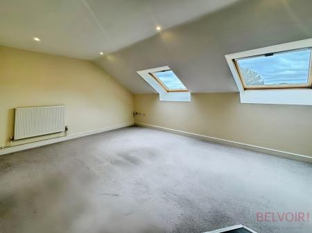 2 bedroom Coach House to let in Conway Close, St Anns, Nottingham, NG3
