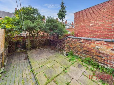 2 bedroom Terraced House for sale in Windermere Road, Nottingham, NG7