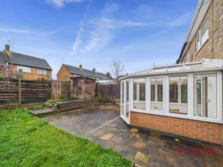 3 bedroom Semi-detached house for sale in Shoreswood Close, Nottingham, NG5