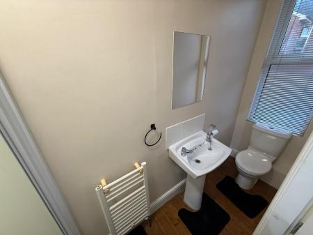 6 bedroom Town house to let in Hungerton Street, Lenton, Nottingham, NG7