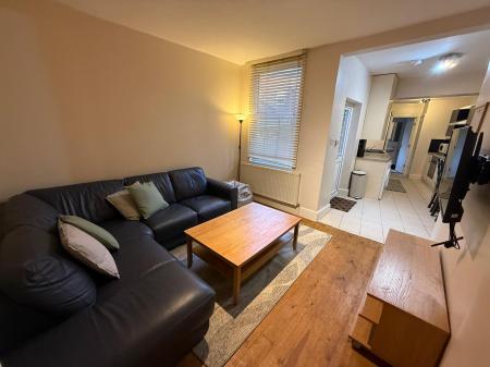 6 bedroom Town house to let in Hungerton Street, Lenton, Nottingham, NG7