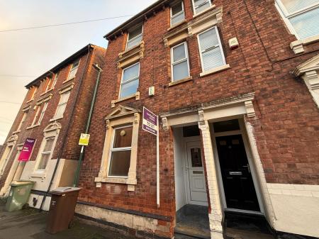 6 bedroom Town house to let in Hungerton Street, Lenton, Nottingham, NG7