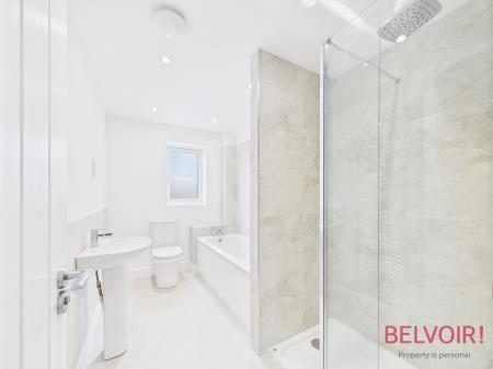 4 bedroom Detached house for sale in The Kingfisher, High Oakham Ridge, Mansfield, NG18