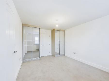 5 bedroom Detached house for sale in The Oak, High Oakham Ridge, Mansfield, NG18