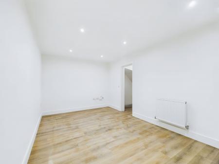 5 bedroom Detached house for sale in The Oak, High Oakham Ridge, Mansfield, NG18