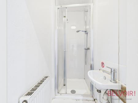 6 bedroom House of Multiple Occupation for sale in Mansfield Road, Nottingham, NG1