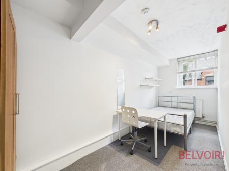 6 bedroom House of Multiple Occupation for sale in Mansfield Road, Nottingham, NG1