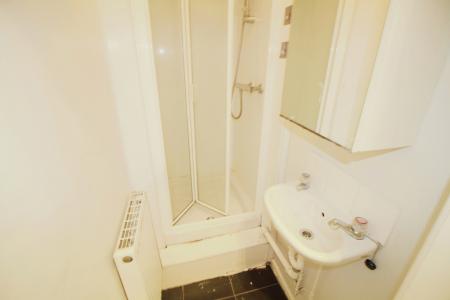 6 bedroom House of Multiple Occupation for sale in Mansfield Road, Nottingham, NG1