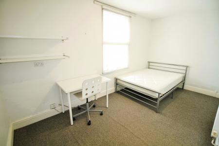 6 bedroom House of Multiple Occupation for sale in Mansfield Road, Nottingham, NG1