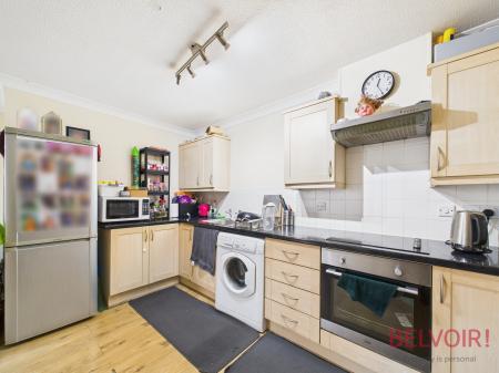 2 bedroom Flat for sale in Player Street, Nottingham, NG7