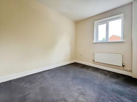 2 bedroom Apartment to let in Woodborough Road, St Anns, Nottingham, NG3