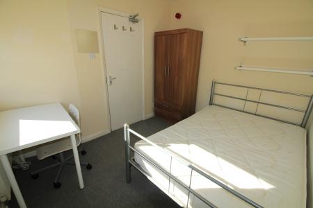 6 bedroom Town house to let in North Sherwood Street, Nottingham, NG1