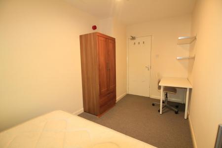 6 bedroom Town house to let in North Sherwood Street, Nottingham, NG1