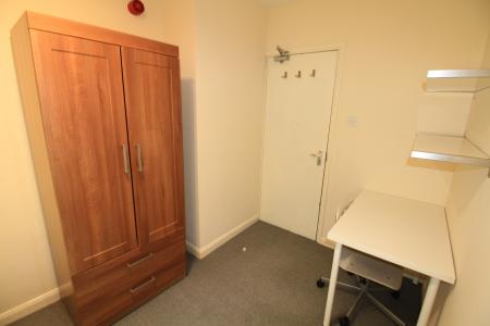 6 bedroom Town house to let in North Sherwood Street, Nottingham, NG1