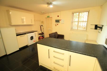 1 bedroom House share to let in North Sherwood Street, Nottingham, NG1