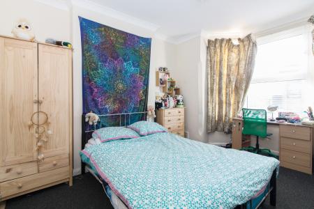 4 bedroom Terraced House to let in Faraday Road, Lenton, Nottingham, NG7