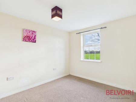 2 bedroom Flat for sale in Barrowsgate, Newark, NG24