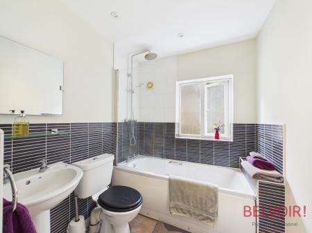 4 bedroom Detached house for sale in Millrise Road, Mansfield, NG18