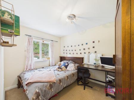 4 bedroom Detached house for sale in Millrise Road, Mansfield, NG18