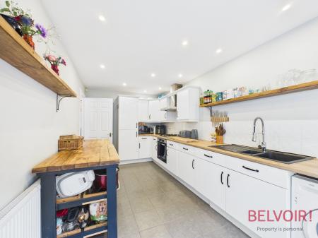 4 bedroom Detached house for sale in Millrise Road, Mansfield, NG18