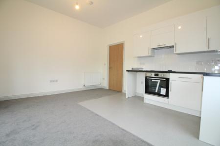 2 bedroom Coach House to let in Dovecote Lane, Beeston, NG9