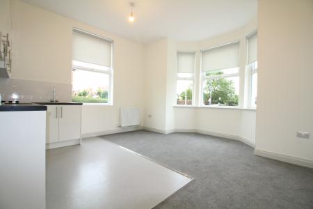 2 bedroom Coach House to let in Dovecote Lane, Beeston, NG9