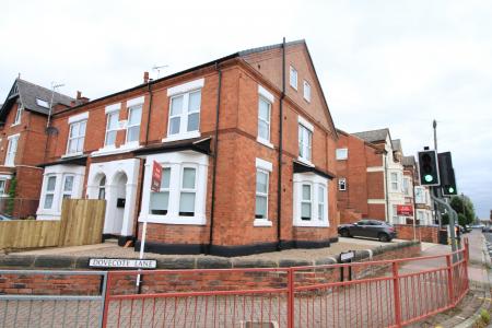 2 bedroom Coach House to let in Dovecote Lane, Beeston, NG9