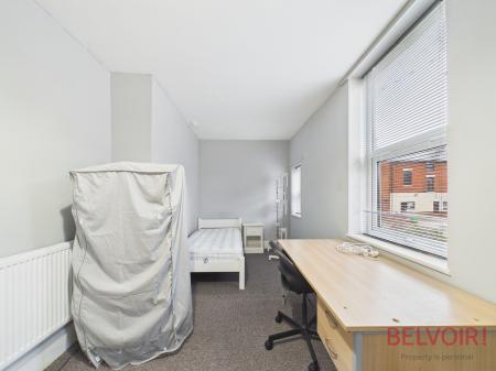 5 bedroom End of terrace house for sale in Tudor Grove, Nottingham, NG1