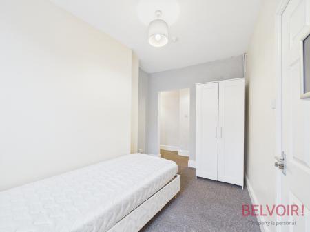 5 bedroom End of terrace house for sale in Tudor Grove, Nottingham, NG1