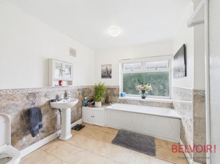 2 bedroom Semi-detached house for sale in Central Avenue, Blidworth, NG21