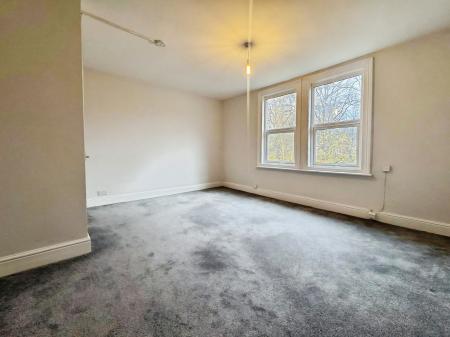 1 bedroom Flat to let in Waterloo Crescent, Hyson Green, Nottingham, NG7