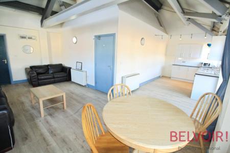 3 bedroom Flat to let in Aberdeen Street, Sneinton, Nottingham, NG3