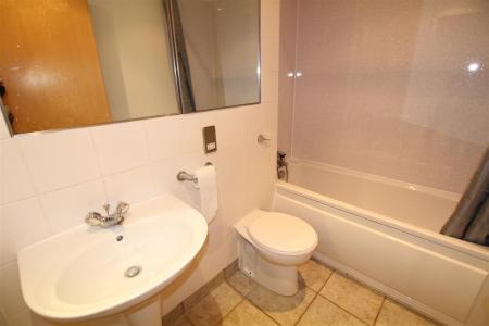 1 bedroom Flat to let in Cranbrook Street, Hockley, Nottingham, NG1