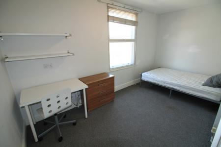 1 bedroom Terraced House to let in Mansfield Road, Nottingham, NG1