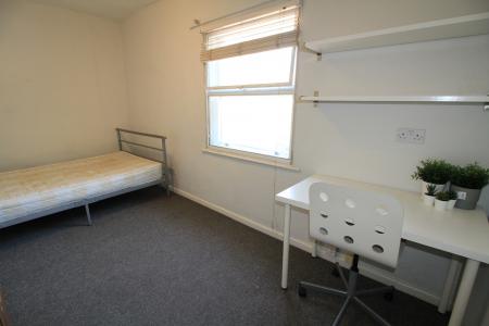 1 bedroom Terraced House to let in Mansfield Road, Nottingham, NG1