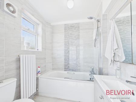 2 bedroom Terraced House for sale in Moor Street, Mansfield, NG18