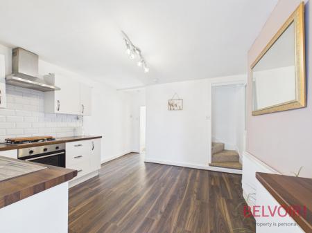 2 bedroom Terraced House for sale in Moor Street, Mansfield, NG18