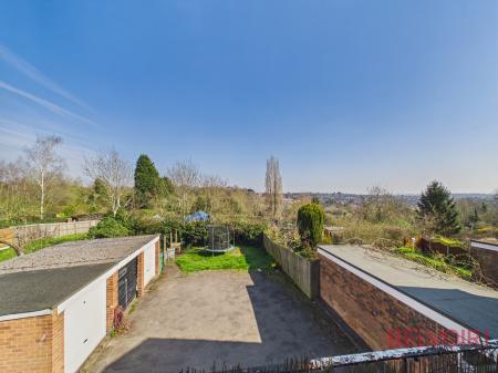 2 bedroom Semi-detached house for sale in Albert Road, Alexandra Park, Nottingham, NG3